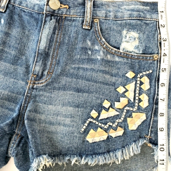 Like New Free People Studded & Frayed Med Rise Jean Shorts - Picture 13 of 14
